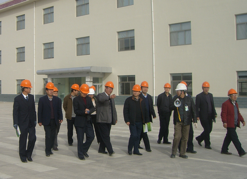 國(guó)家農(nóng)業(yè)部、財(cái)政部以及甘肅省農(nóng)業(yè)廳、財(cái)政廳等領(lǐng)導(dǎo)到公司考察調(diào)研