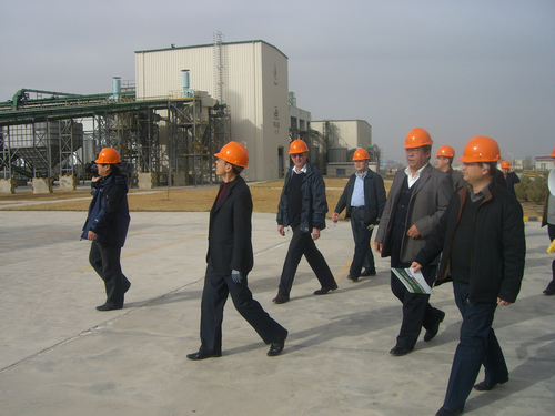 國(guó)家農(nóng)業(yè)部、財(cái)政部以及甘肅省農(nóng)業(yè)廳、財(cái)政廳等領(lǐng)導(dǎo)到公司考察調(diào)研