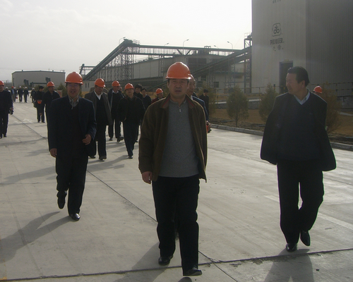 國(guó)家農(nóng)業(yè)部、財(cái)政部以及甘肅省農(nóng)業(yè)廳、財(cái)政廳等領(lǐng)導(dǎo)到公司考察調(diào)研