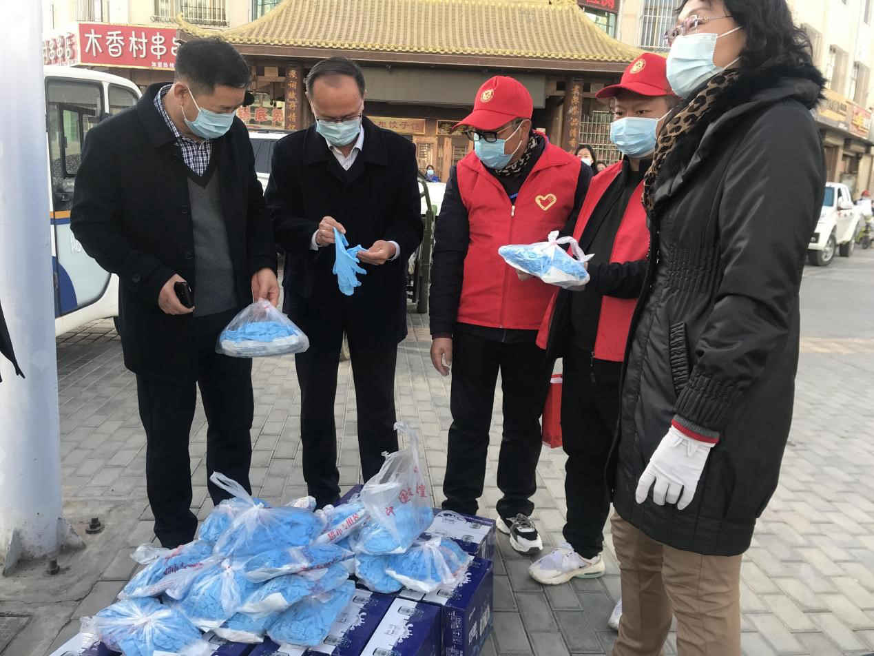 馬宗?？赐繂?wèn)疫情防控一線黨員職工