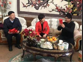 春節(jié)前夕酒泉市國資委領導看望慰問敦煌種業(yè)老干部老黨員、困難職工